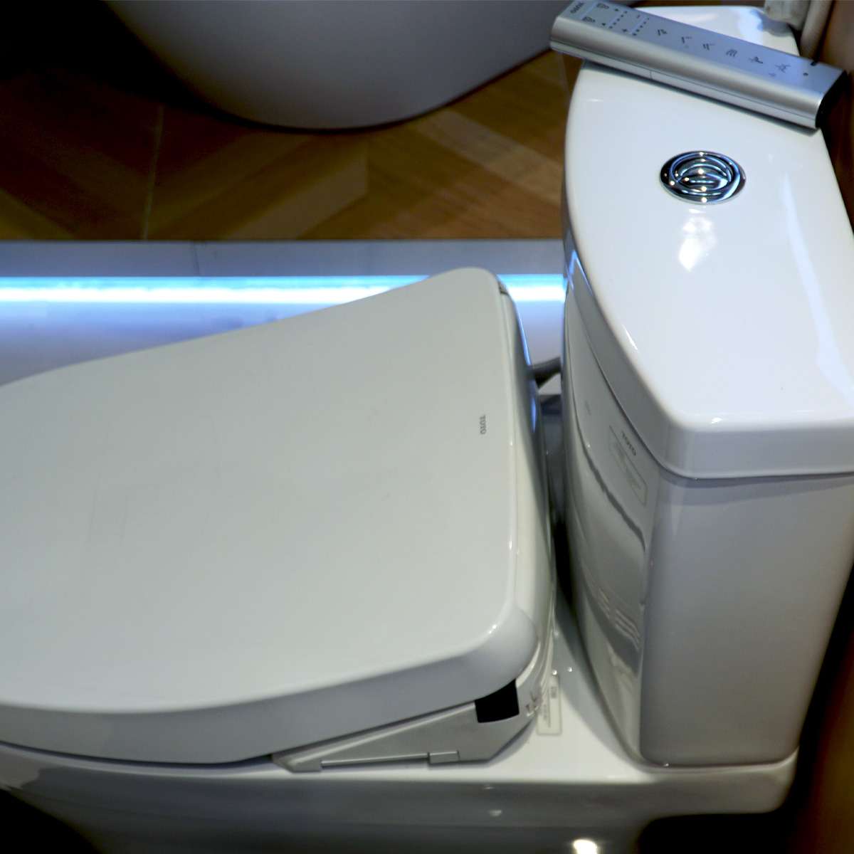 Bồn cầu TOTO CS769DRW11 2 khối nắp điện tử Washlet S7 TCF4911Z - 2