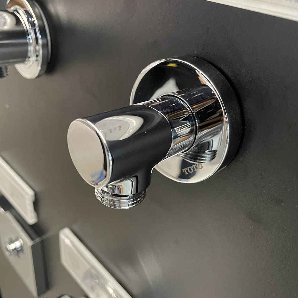 Cút nối tường TOTO TBW01014B dáng tròn - 7