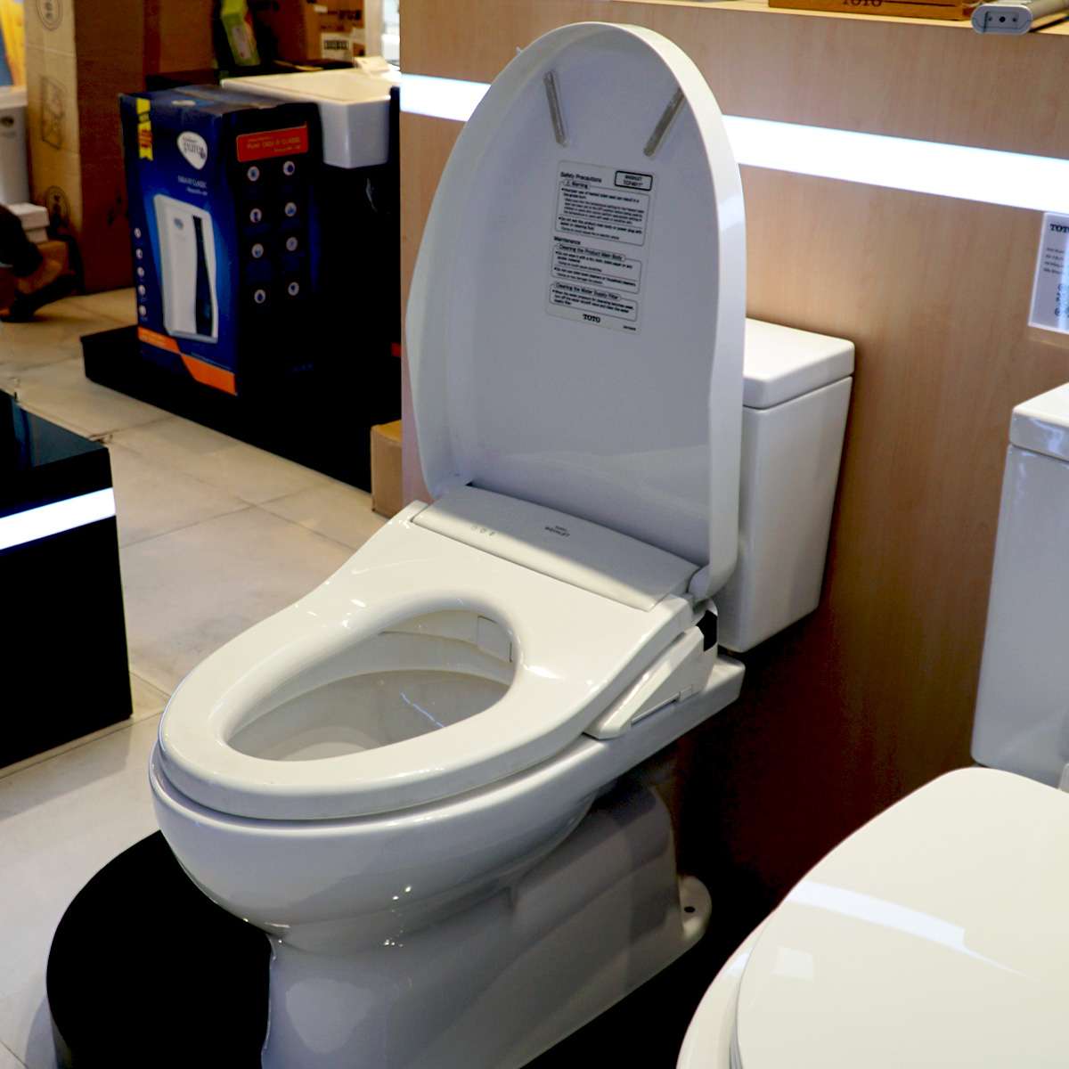 Bồn cầu TOTO CS302DW11 2 khối nắp điện tử Washlet S7 TCF4911Z - 6