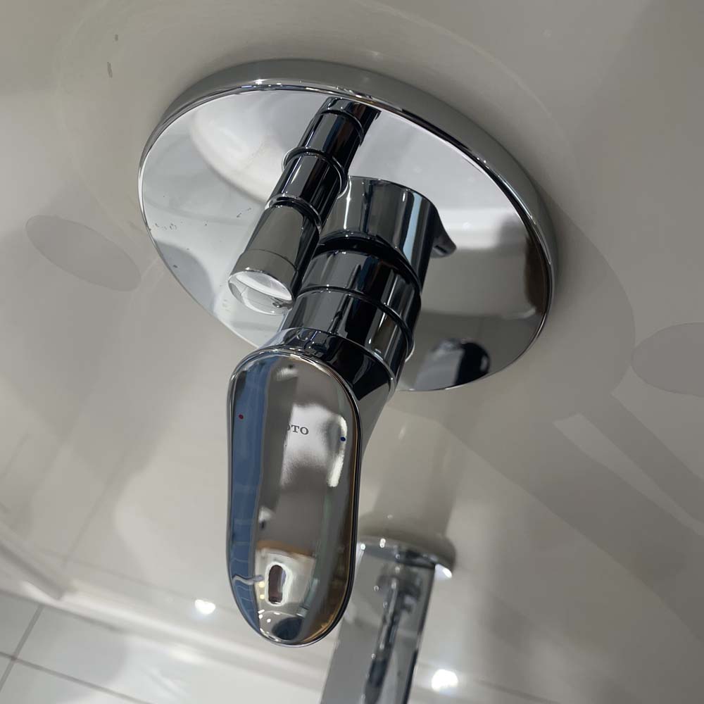 Van gật gù điều chỉnh nóng lạnh kèm nút chuyển hướng và phụ kiện âm tường TOTO TBG01304BA TBN01001B - 3