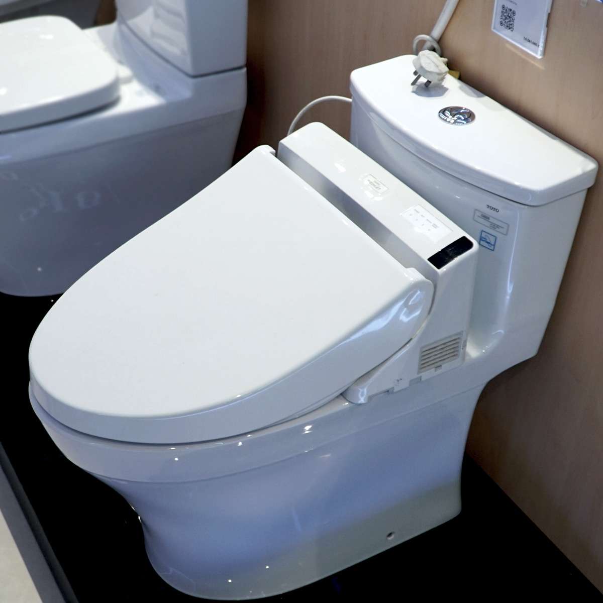 Bồn cầu TOTO nắp rửa điện tử MS885DW6 - 3