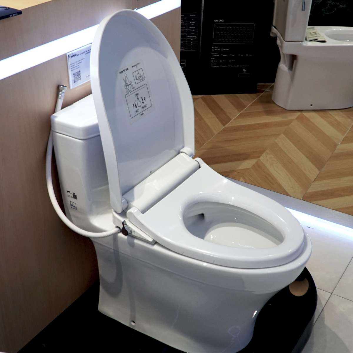 Bồn cầu TOTO MS889DRE4 1 khối nắp rửa cơ TCW1211A - 11