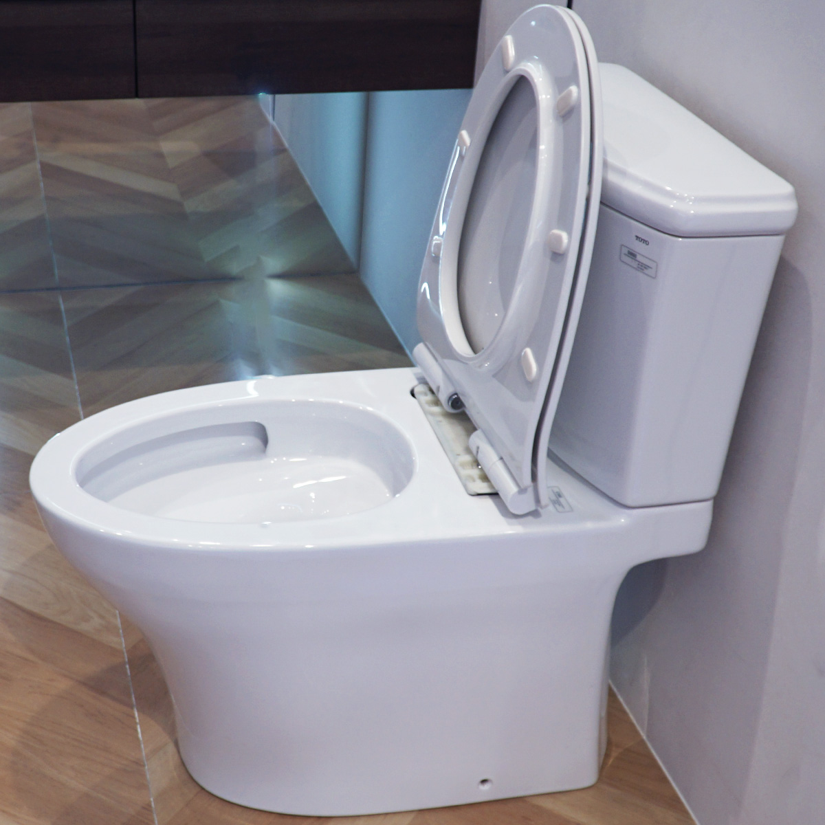 Bồn cầu 2 khối TOTO CS986GT8 nắp đóng êm TC600VS - 7