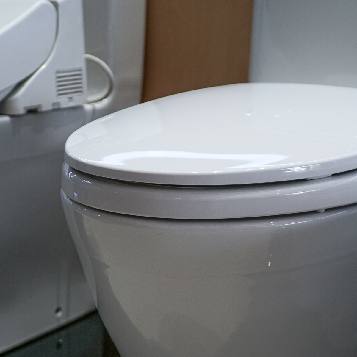 Bồn cầu 1 khối TOTO MS887RT2 nắp đóng êm TC393VS - 5