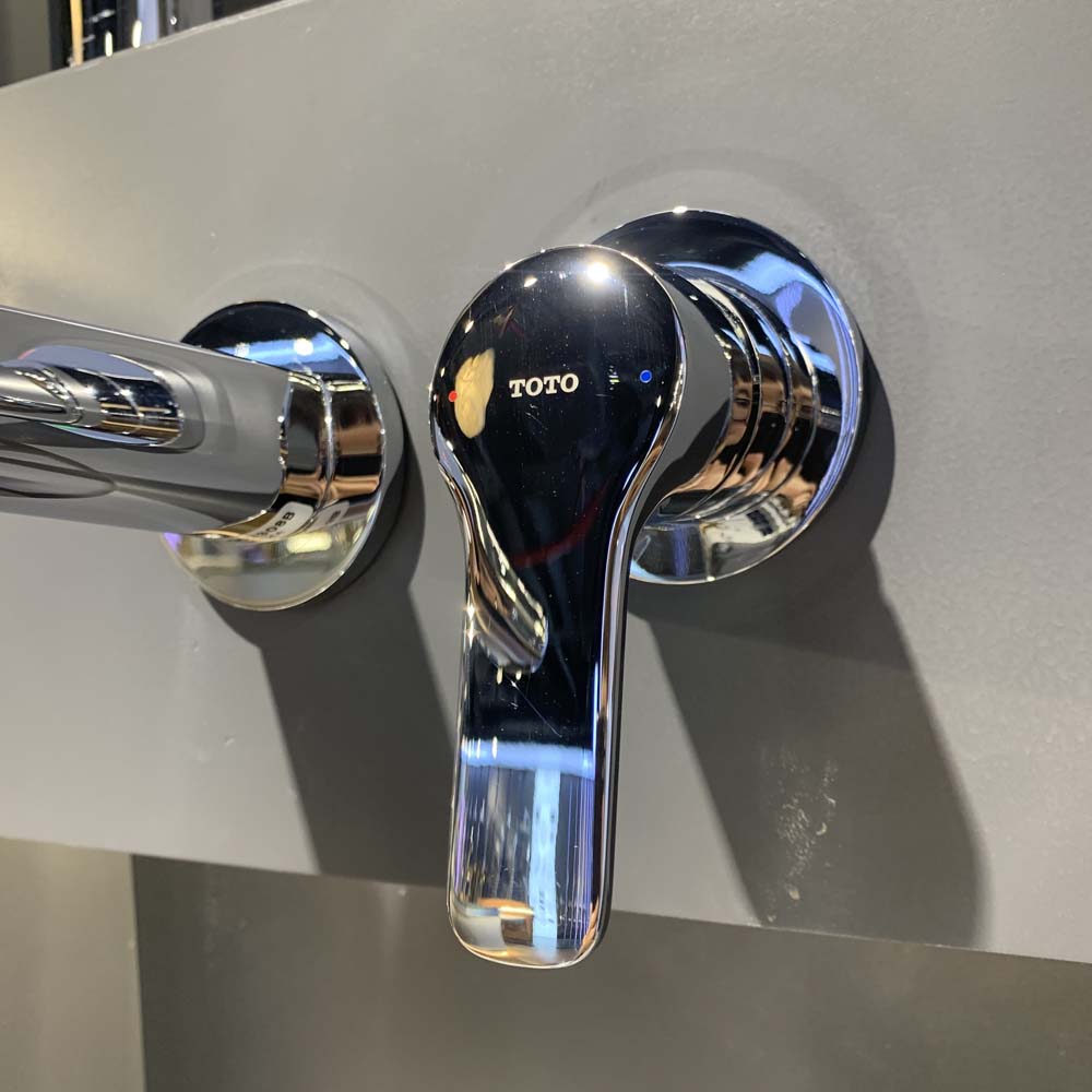 Vòi lavabo nóng lạnh gắn tường GS TOTO TLG03308BB (TLG03308B) - 12