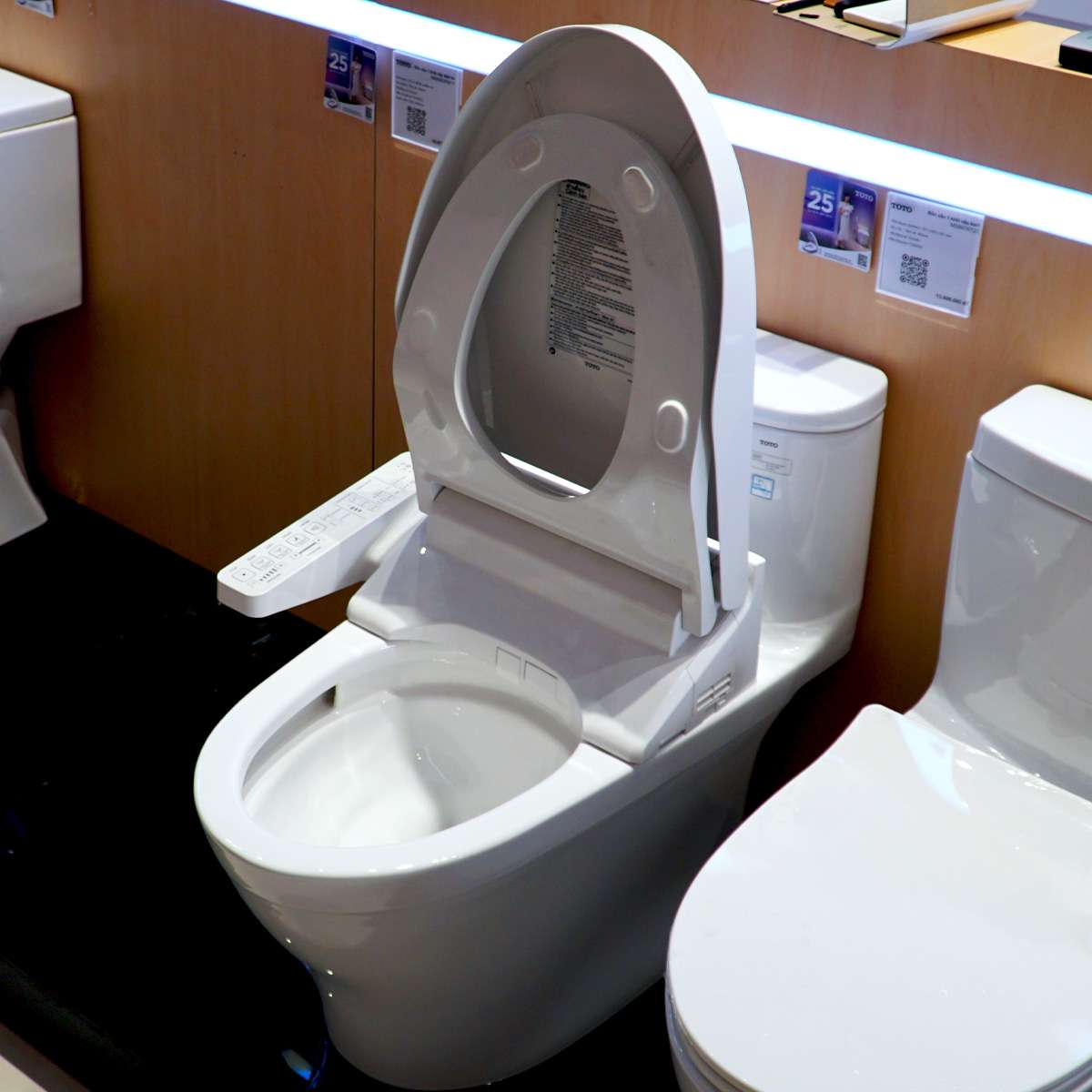 Bồn cầu TOTO MS887RW16 1 khối nắp điện tử Washlet C2 TCF23410AAA - 13