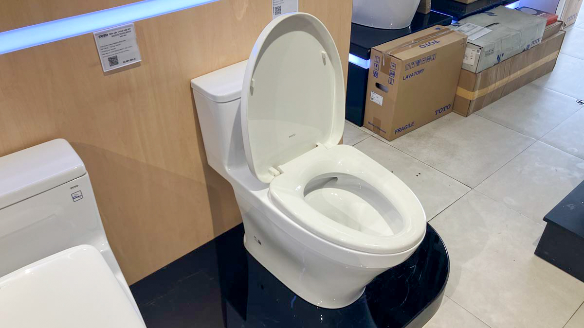 Bồn cầu 1 khối TOTO MS857DT3 nắp đóng êm TC385VS - 7