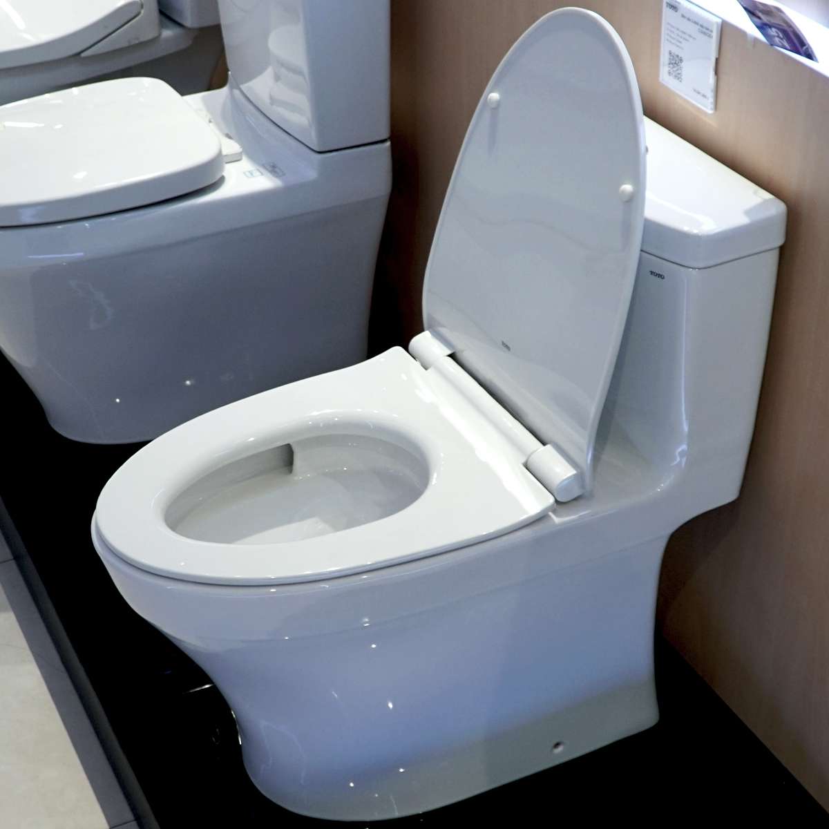 Bồn cầu 1 khối TOTO MS889DRT8 nắp đóng êm TC600VS - 15