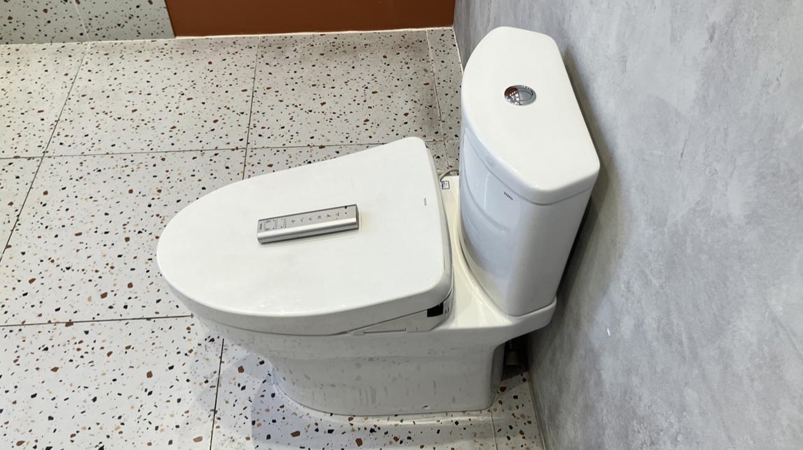 Bồn cầu TOTO CS838DW11 2 khối nắp điện tử Washlet S7 TCF4911Z - 5