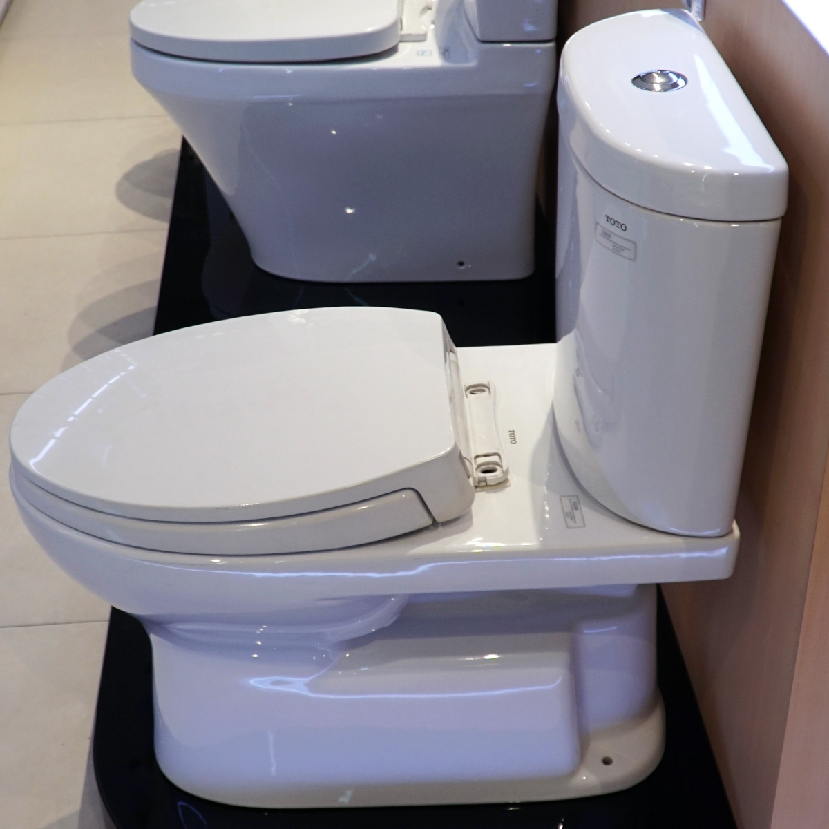 Bồn cầu 2 khối TOTO CS325DRT2 nắp đóng êm TC393VS - 4