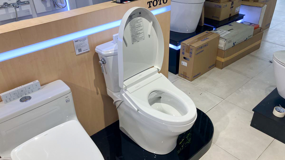 Bồn cầu TOTO CS986GW25 2 khối nắp điện tử Washlet S5 TCF34461GAA - 7
