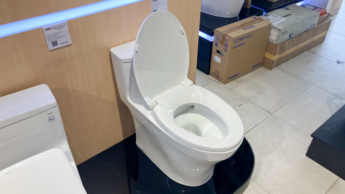 Bồn cầu 1 khối TOTO MS885DT2 nắp đóng êm TC393VS - 7