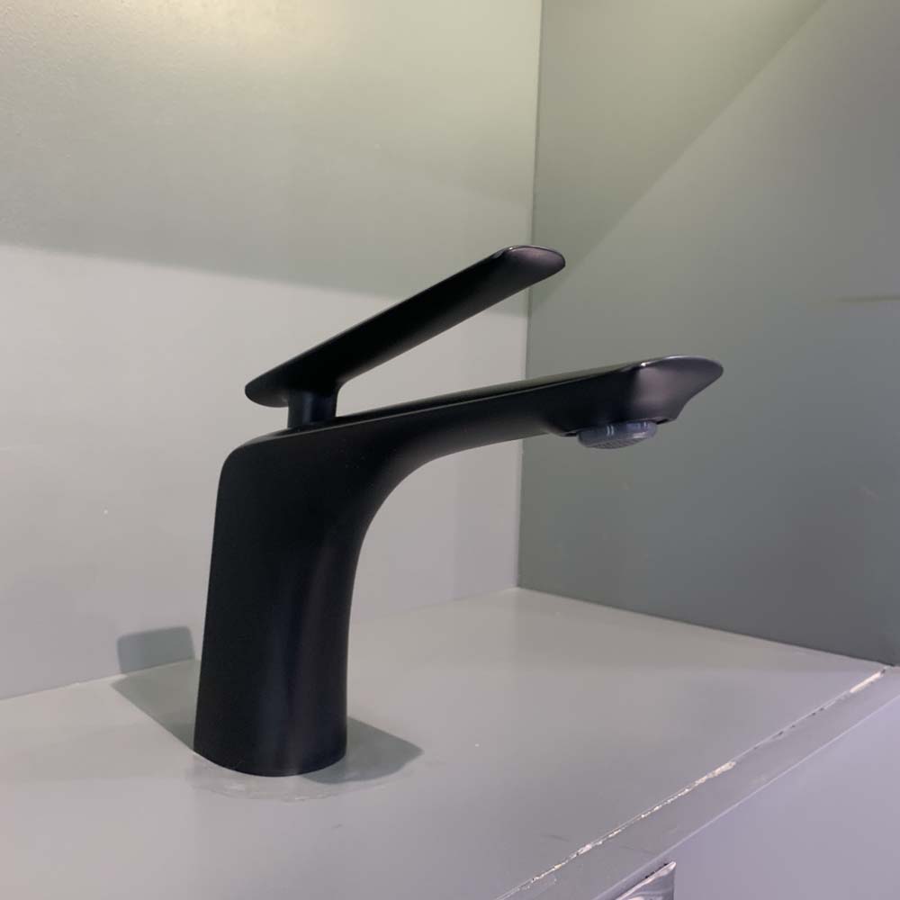 Vòi chậu lavabo nóng lạnh Viglacera Platinum P.51.326 - 2