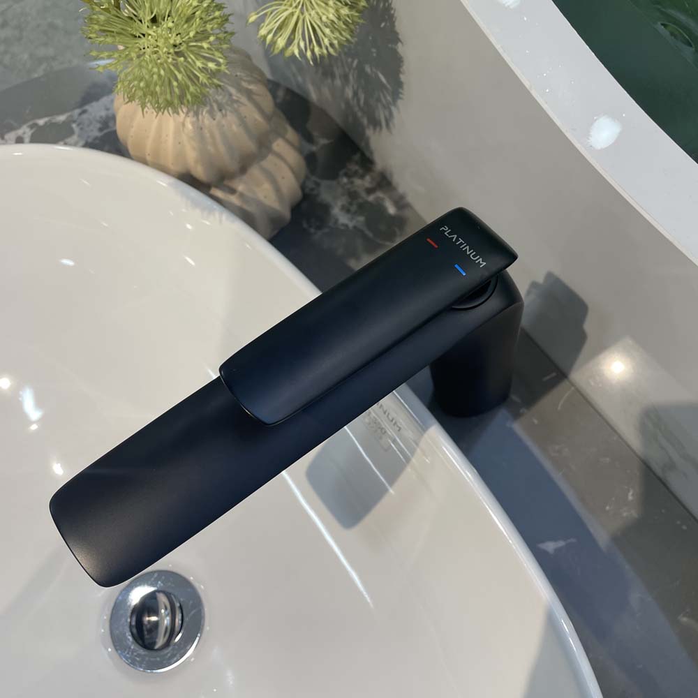 Vòi chậu lavabo nóng lạnh Viglacera Platinum P.52.326 - 8