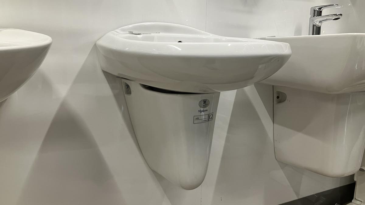 Chậu lavabo treo tường chân lửng Viglacera VTL3+VI5 - 8