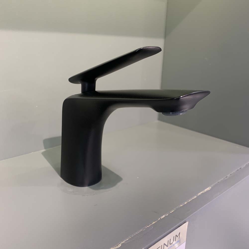 Vòi chậu lavabo nóng lạnh Viglacera Platinum P.51.326 - 8