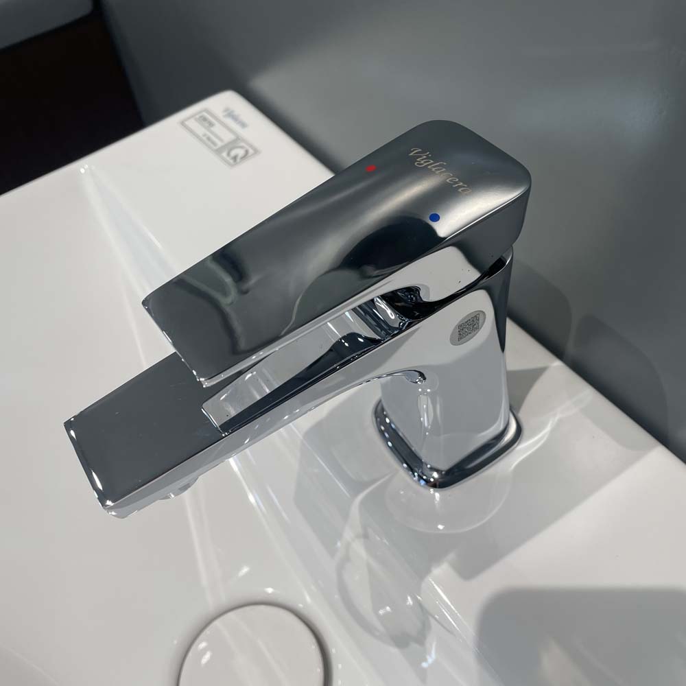 Vòi chậu lavabo nóng lạnh Viglacera VG143 - 10