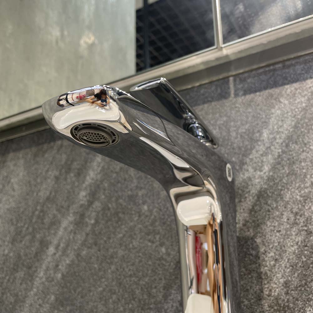 Vòi chậu lavabo nóng lạnh Viglacera VG142.1 - 9