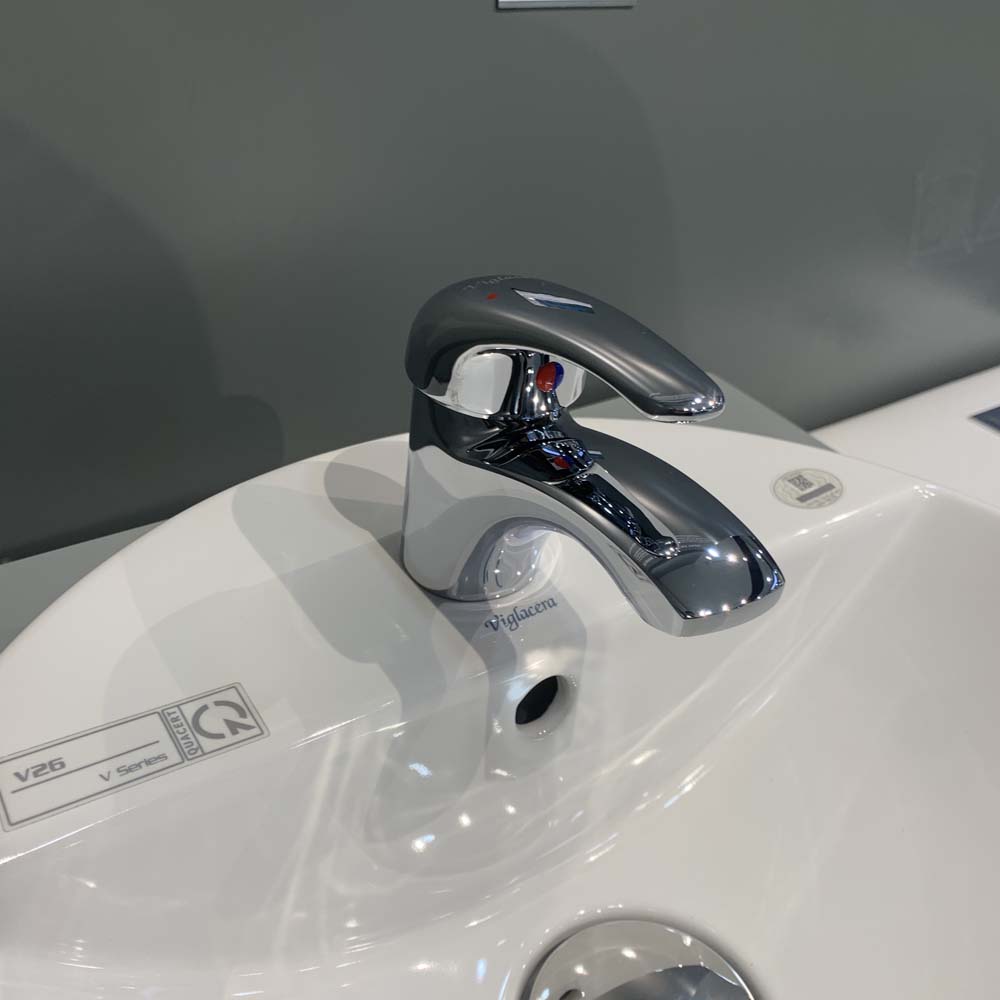 Vòi chậu lavabo nóng lạnh Viglacera VG104 - 3