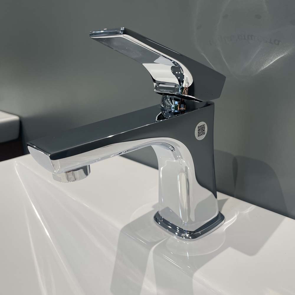 Vòi chậu lavabo nóng lạnh Viglacera VG143 - 8