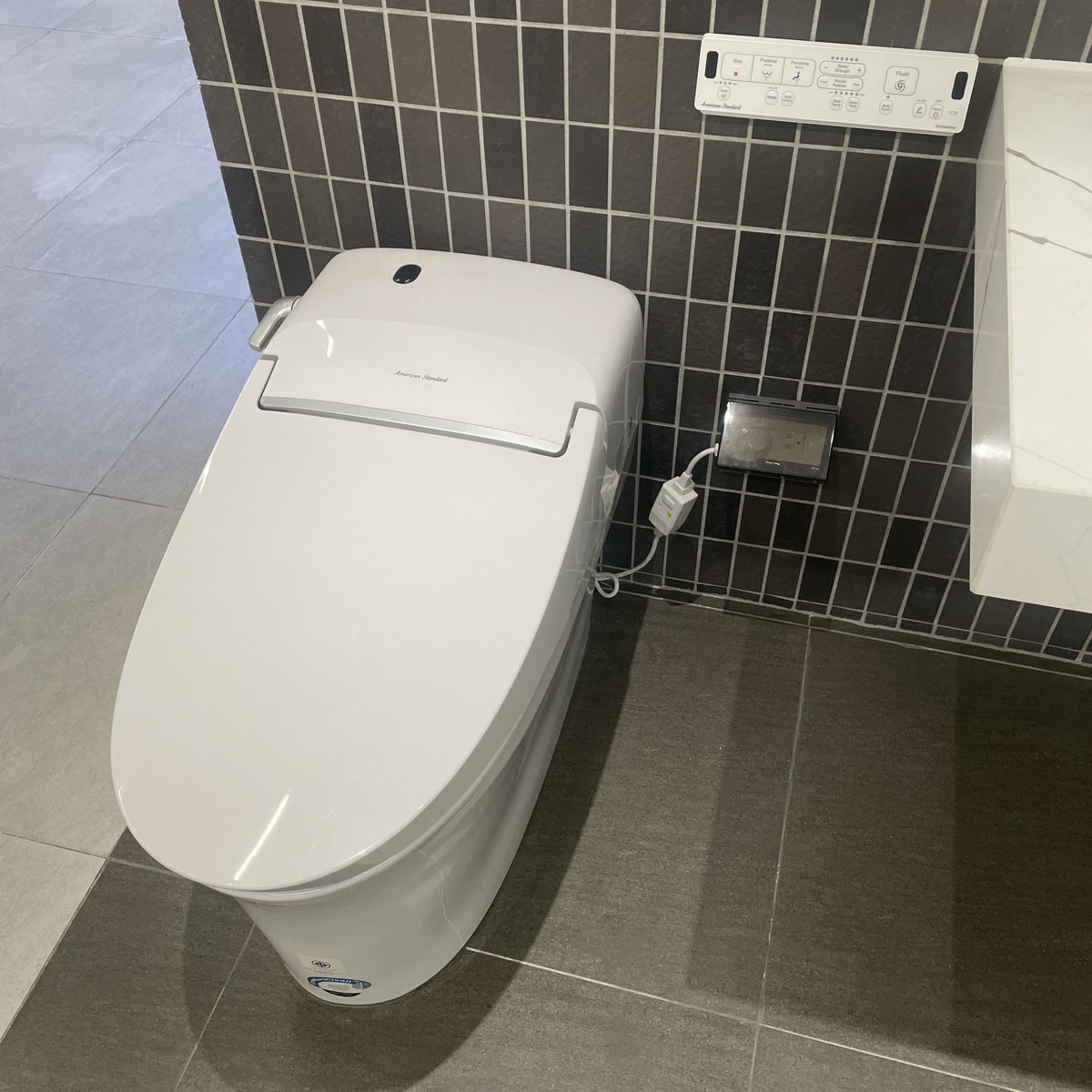 Bồn cầu điện tử thông minh American Standard WP-5017 (WP5017) dòng New AeroZen WP-5017 - 5