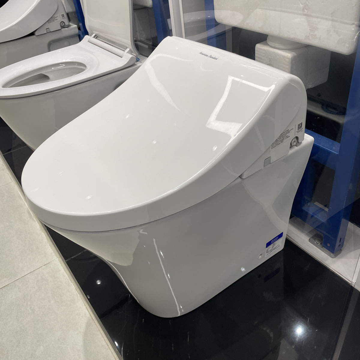 Bồn cầu đặt sàn American Standard VF-2141P (VF2141P) nắp êm VF-2141P - 2