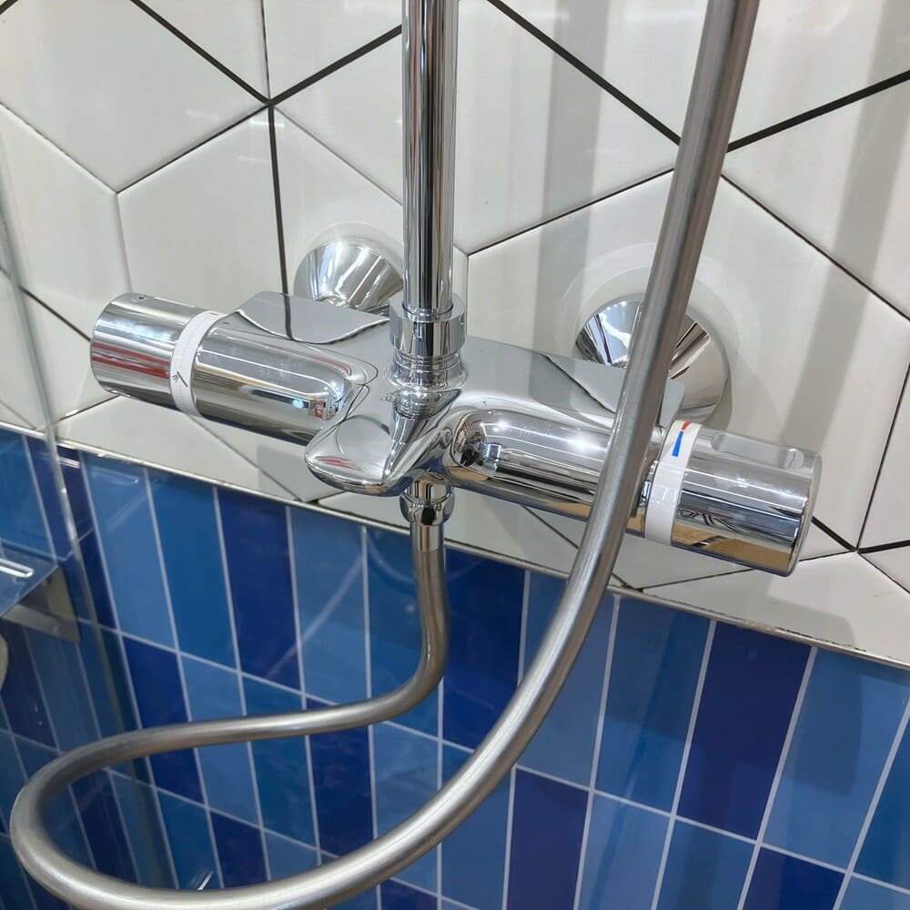 Bộ sen tắm cây đứng cảm biến nhiệt độ Loven American Standard WF-1M13 (WF1M13) WF-1M13 - 4