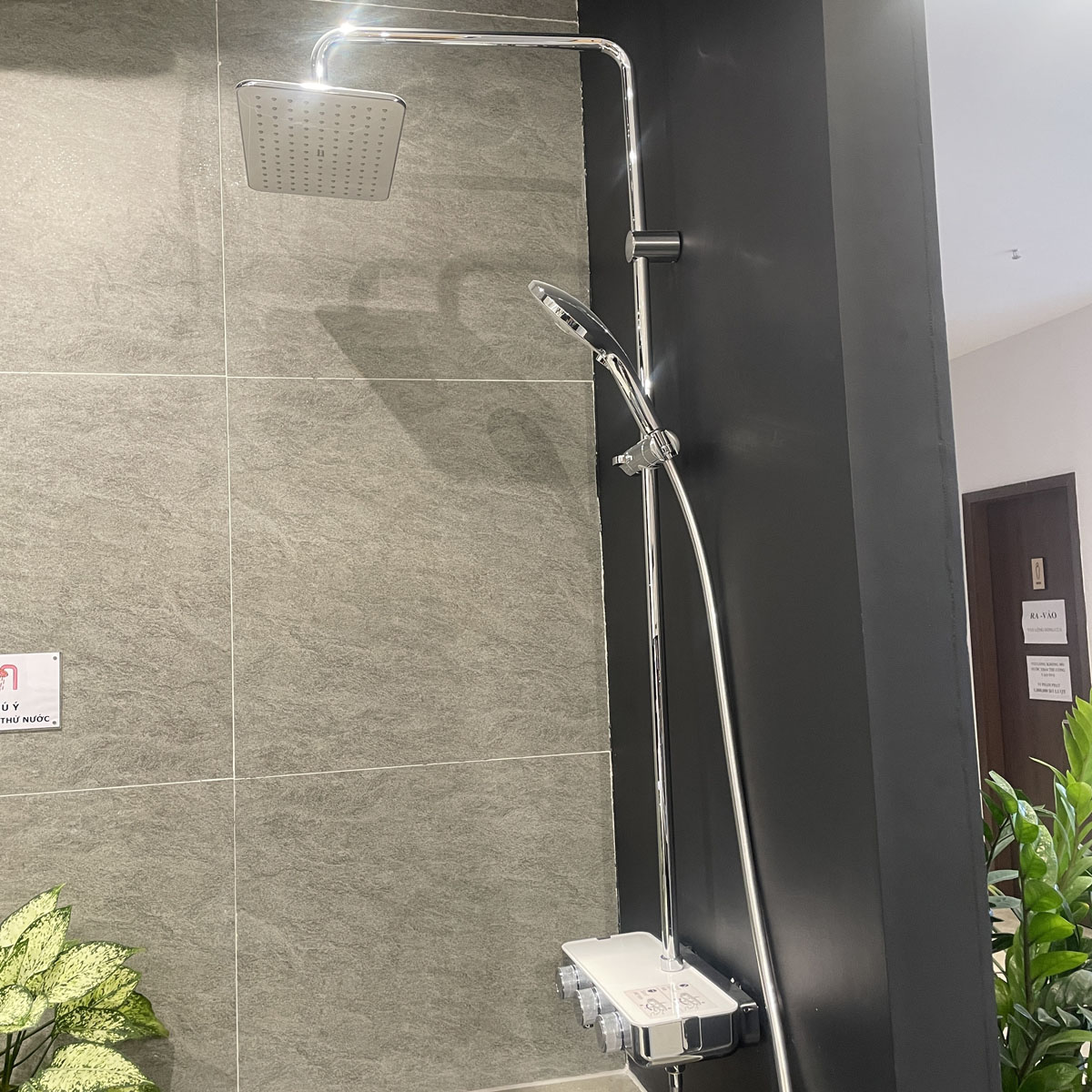 Sen tắm cây đứng cảm biến nhiệt American Standard EasySET WF-4956 (WF4956) WF-4956 - 4