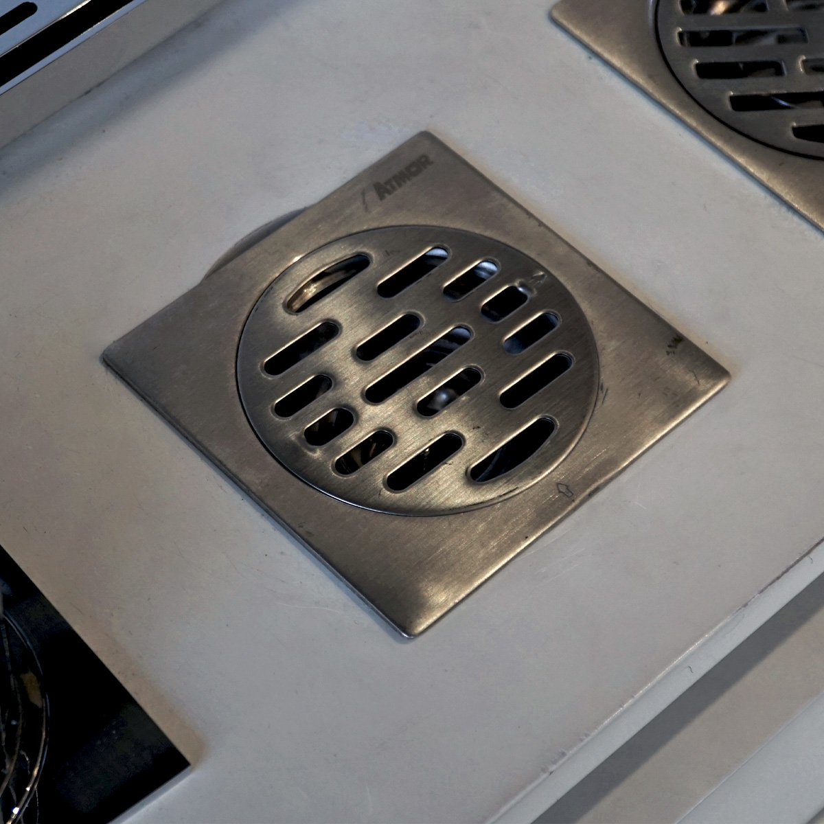 Phễu thoát sàn inox 10x10cm ATMOR AH001 AH001 - 3