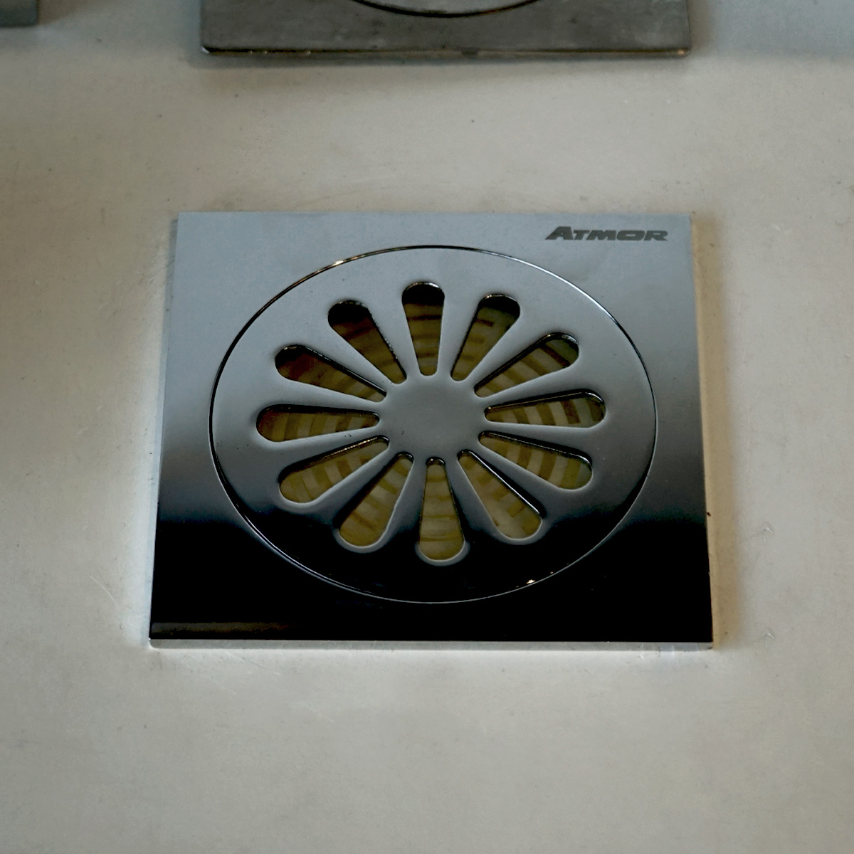 Phễu thoát sàn 10x10cm ATMOR AH030 AH030 - 2