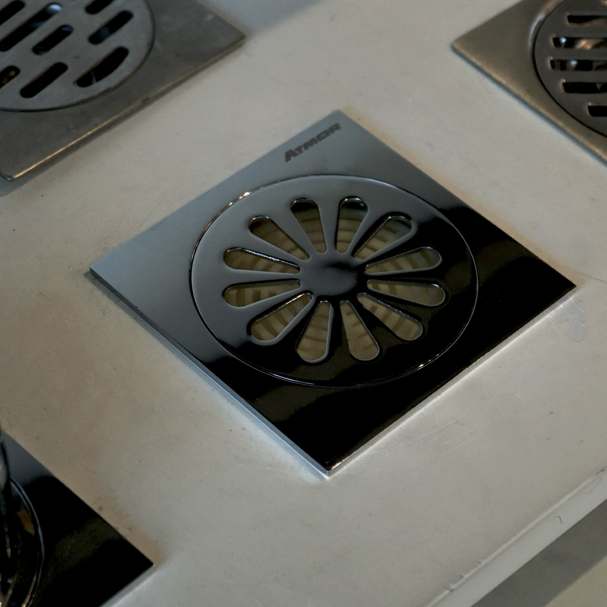 Phễu thoát sàn 10x10cm ATMOR AH030 AH030 - 3