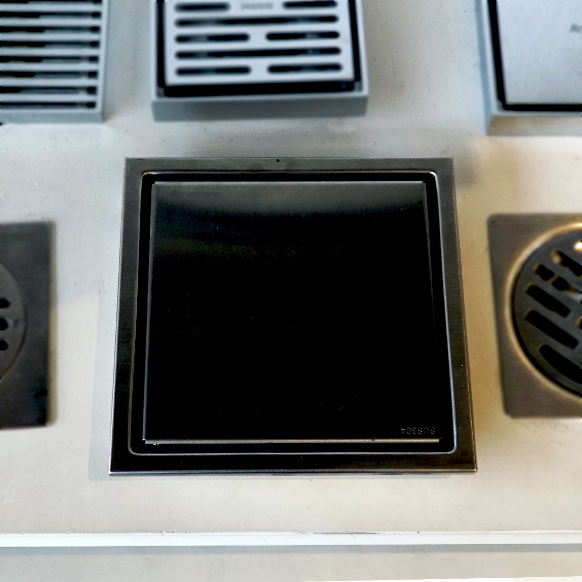 Phễu thoát sàn 15x15cm Ø90 ATMOR AH087 AH087 - 2