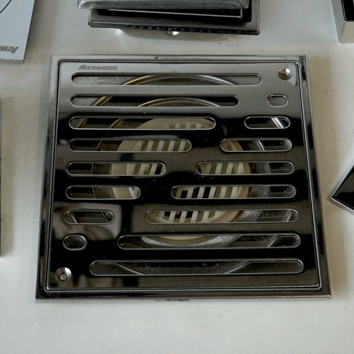 Phễu thoát sàn 15x15cm inox 304 Ø90 ATMOR HA01 HA01 - 2