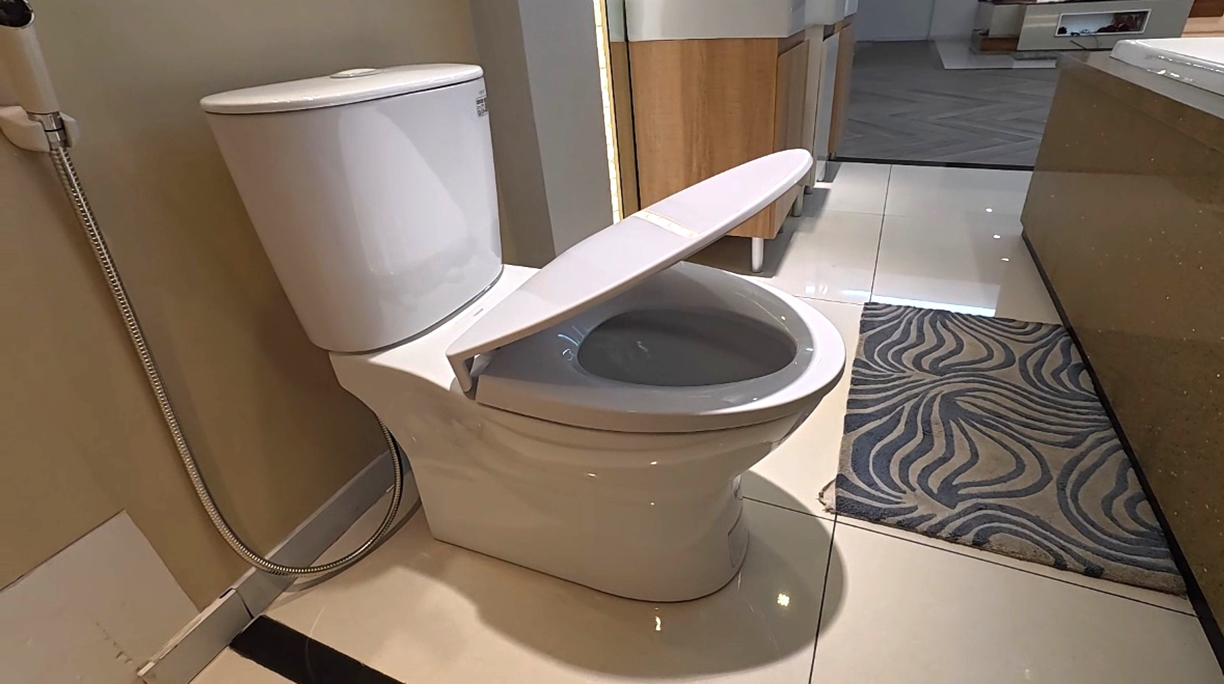 Bồn cầu 2 khối Caesar CD1320 nắp đóng êm CD1320 - 4