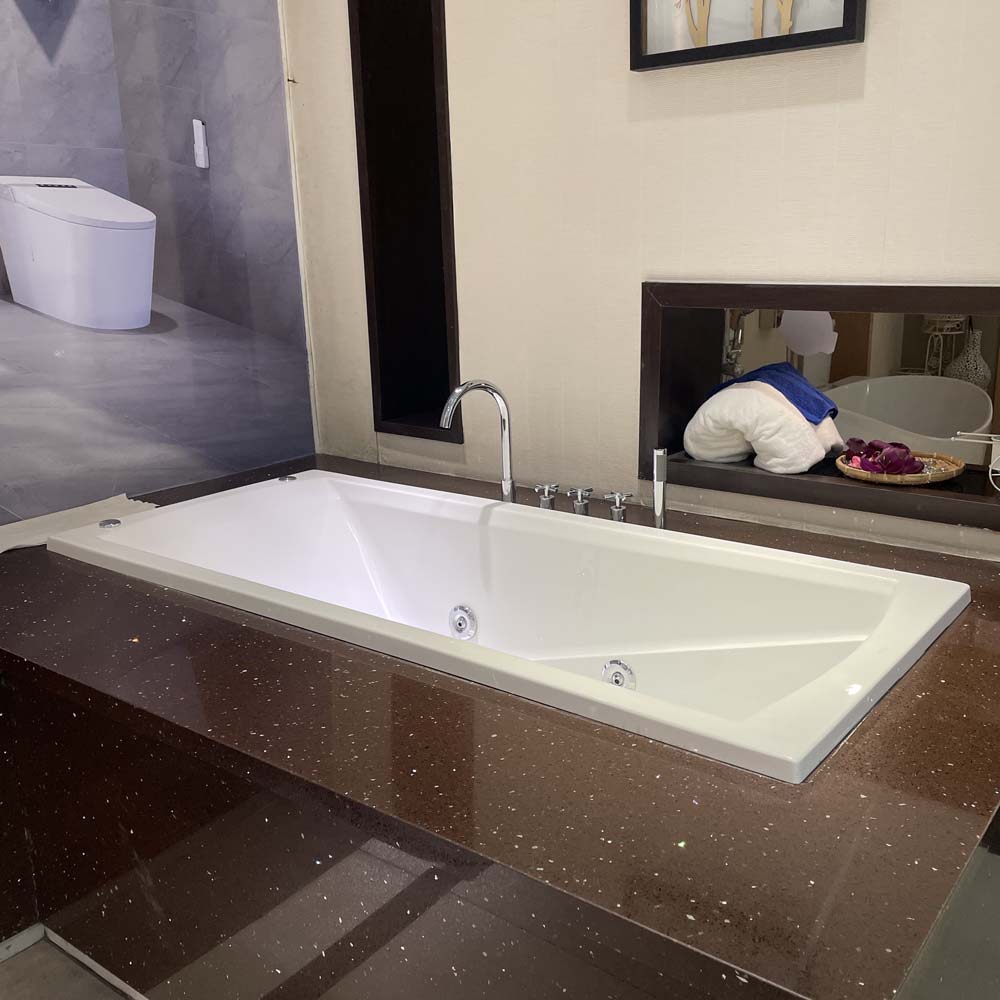 Bồn tắm xây 1m7 massage Caesar MT0670 - 2