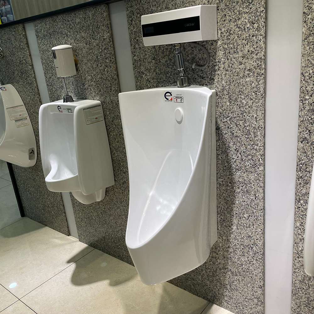 Bồn tiểu nam treo tường thoát ngang Caesar U0232 U0232 - 3