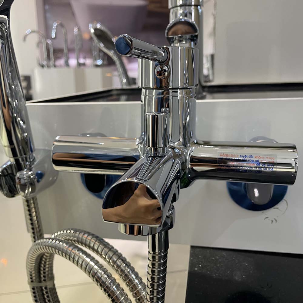 Bộ vòi sen tắm nóng lạnh Caesar S353C S353C - 4