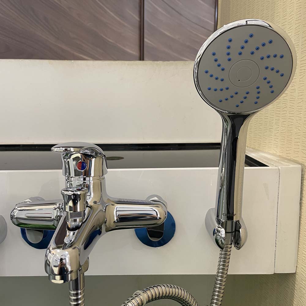 Bộ vòi sen tắm nóng lạnh Caesar S360C S360C - 2