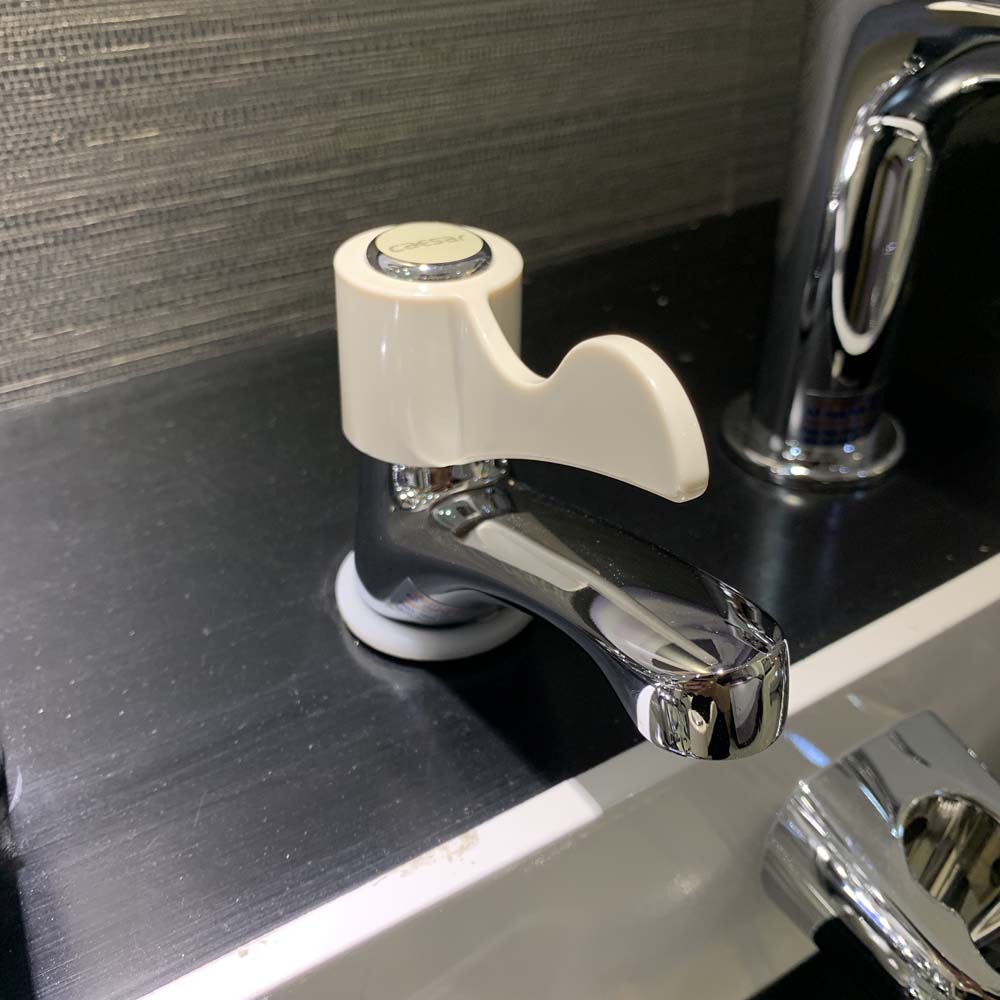 Vòi chậu lavabo lạnh Caesar B027C B027C - 2