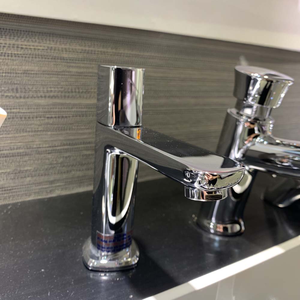 Vòi chậu lavabo lạnh Caesar B076C B076C - 2