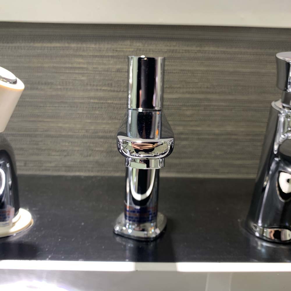 Vòi chậu lavabo lạnh Caesar B076C B076C - 3