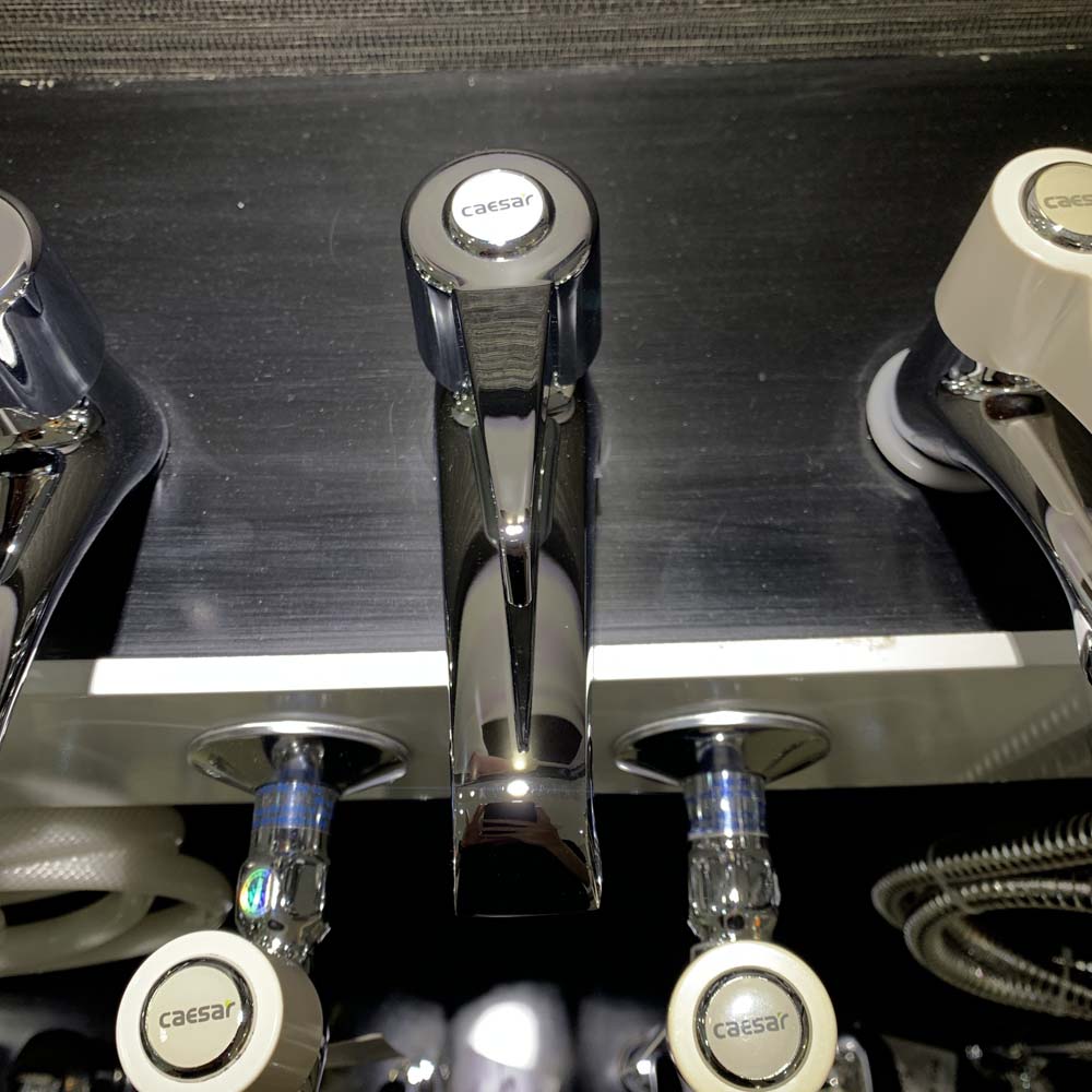 Vòi chậu lavabo lạnh Caesar B104C B104C - 5