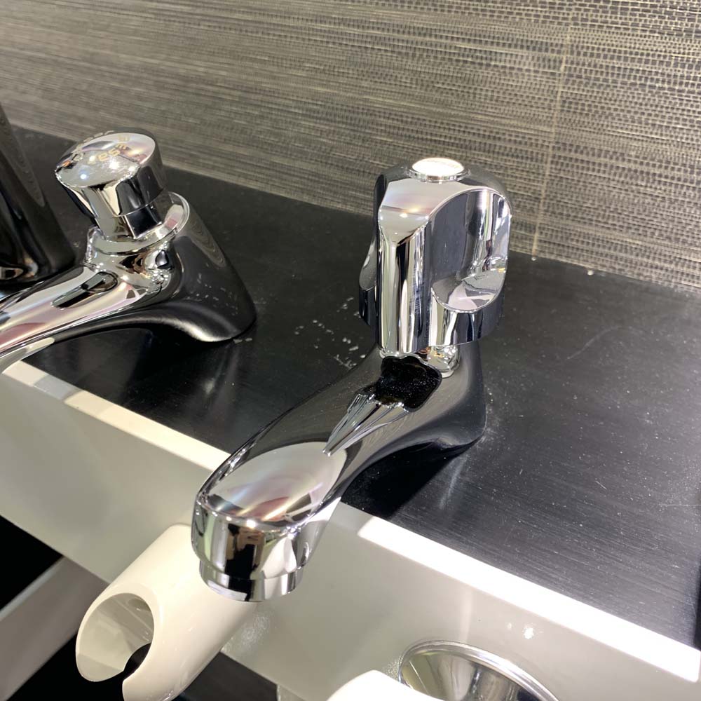 Vòi chậu lavabo lạnh Caesar B105C B105C - 5