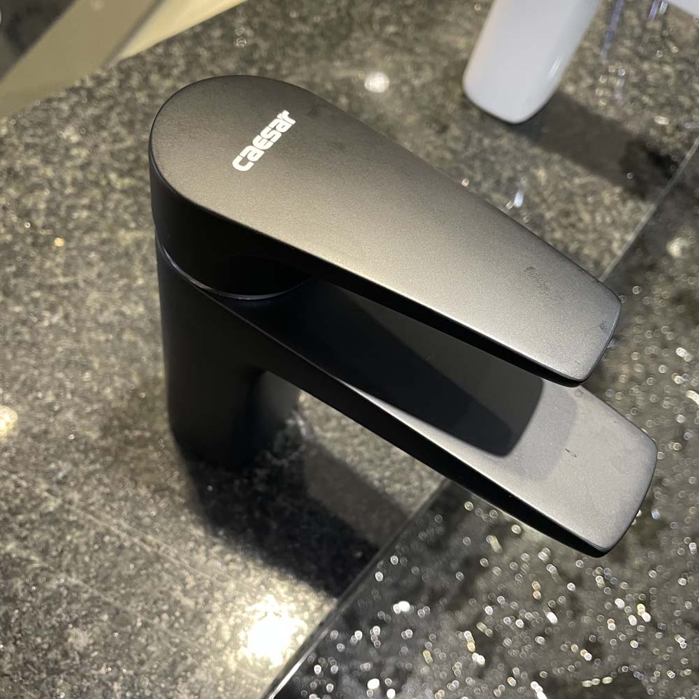 Vòi chậu lavabo nóng lạnh Caesar B390CU / CBU / CGU / CRU / CWU B390CU - 6