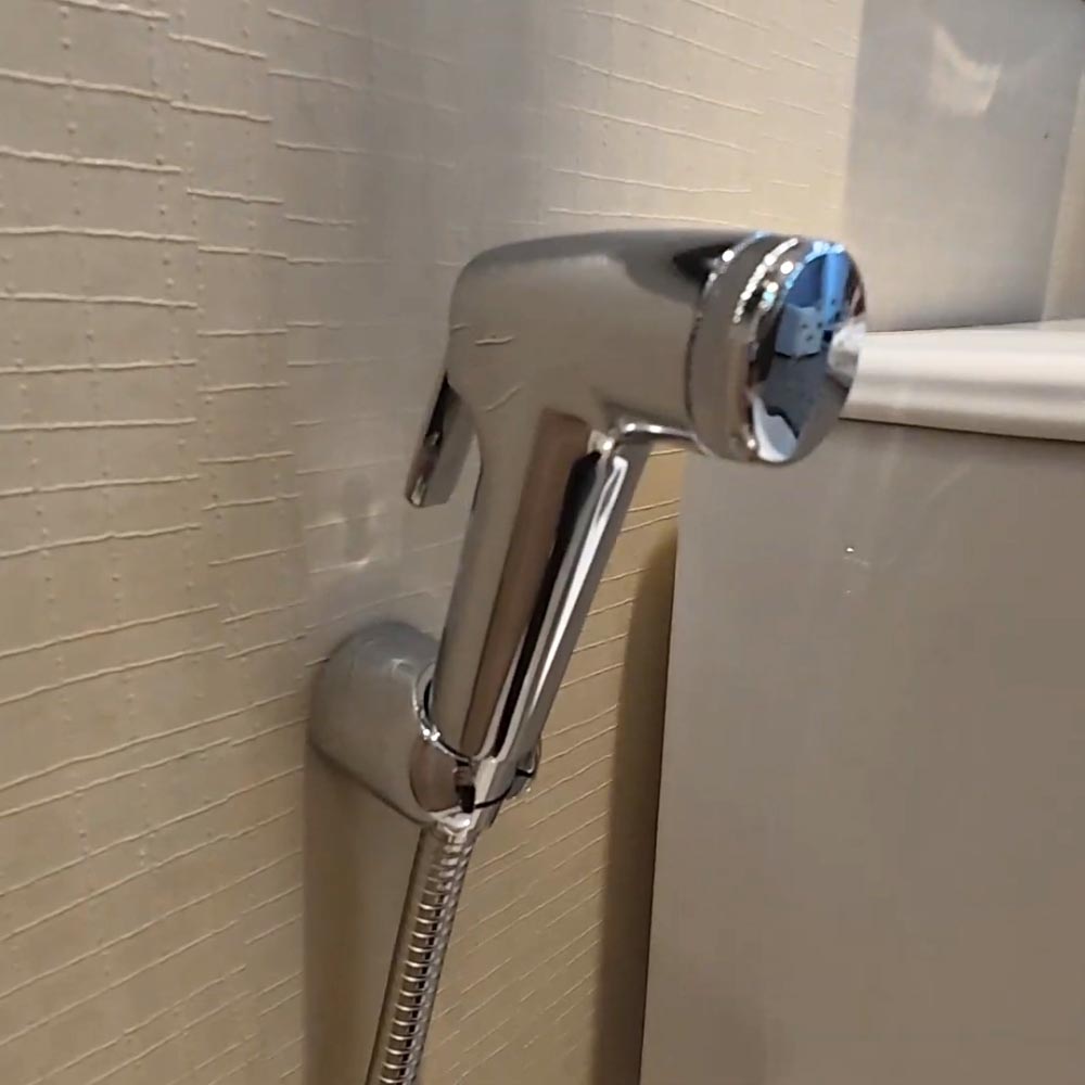 Vòi xịt vệ sinh Caesar BS304CW - 2