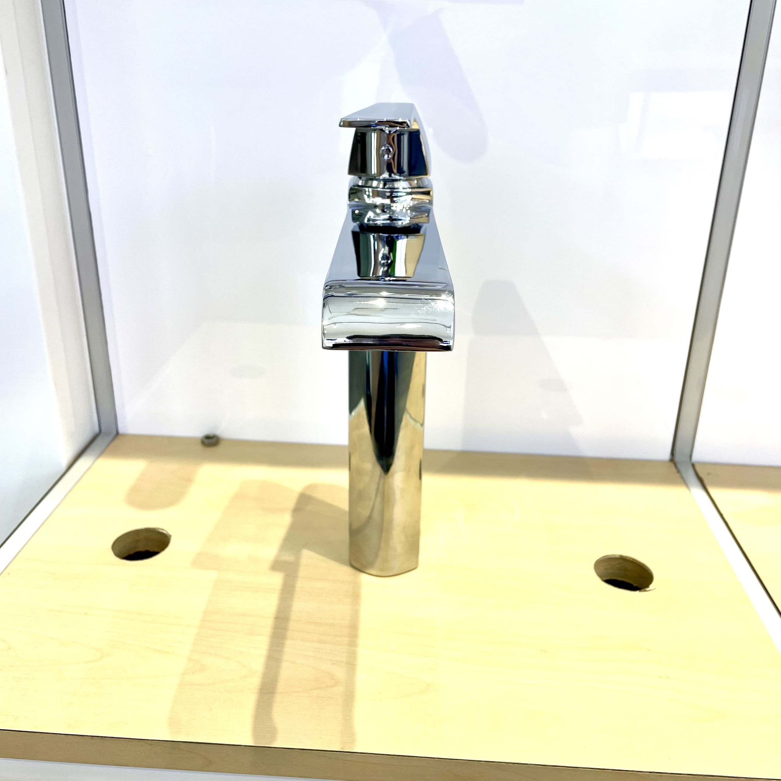 Vòi chậu lavabo COTTO CT1182AY lạnh thân cao Cubic CT1182AY - 4