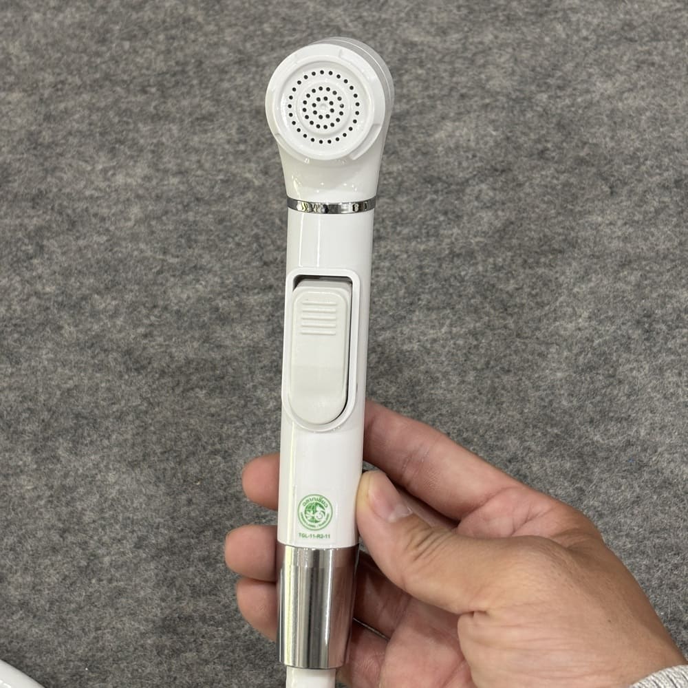 Vòi xịt vệ sinh COTTO CT666N#WH(HM) - 6