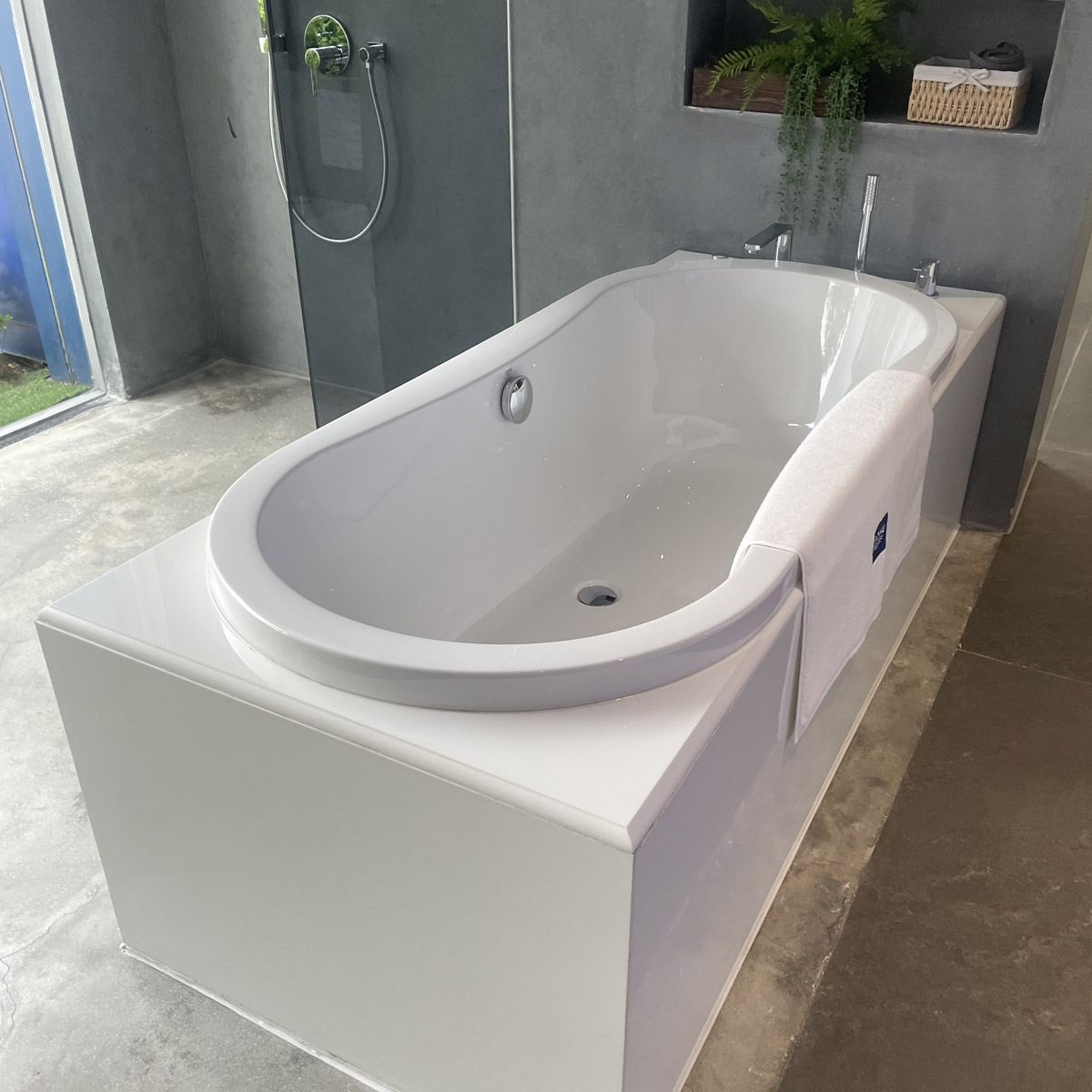 Bồn tắm xây 1m8 Eurobath Grohe 39151000 - 5