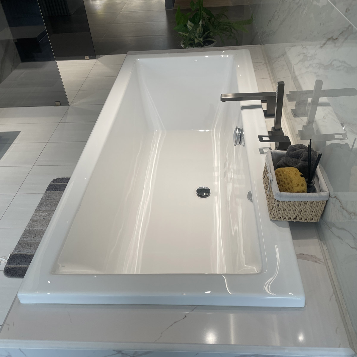 Bồn tắm xây 1m8 Eurocube Grohe 39159000 - 3