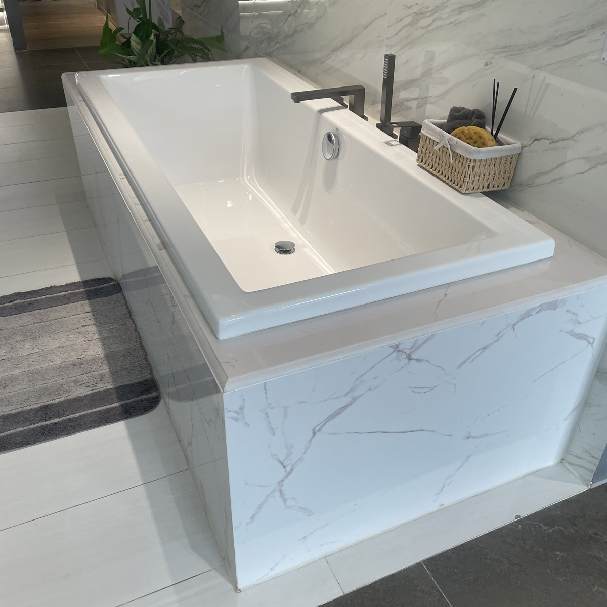 Bồn tắm xây 1m8 Eurocube Grohe 39159000 - 4